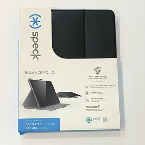 Speck Balance Folio for iPad Pro 11, iPad Air- new in box